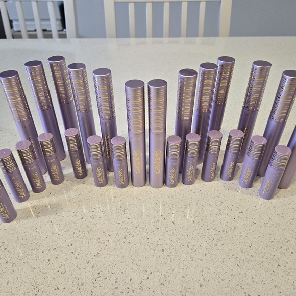 Tarte mascara, bundle of 4, two full, 2 travel sized - Picture 2 of 3